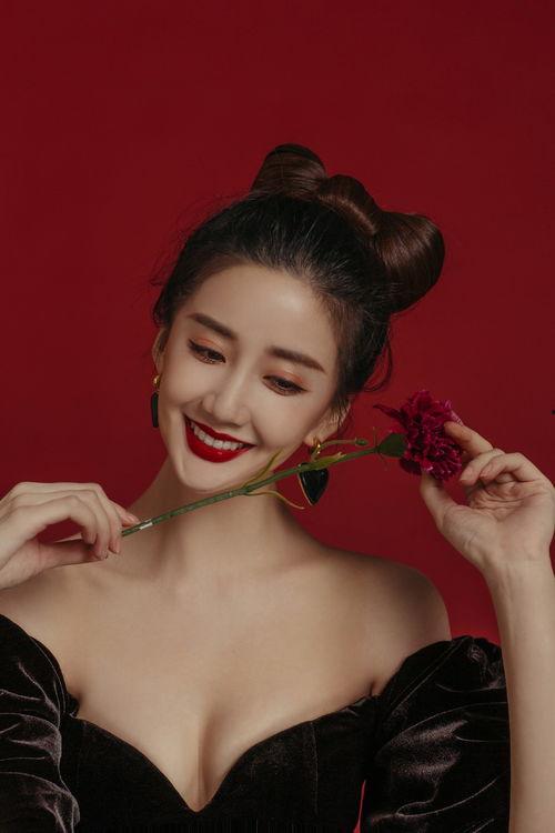 欧美复古公主写真图片,欧美复古公主写真风华再现